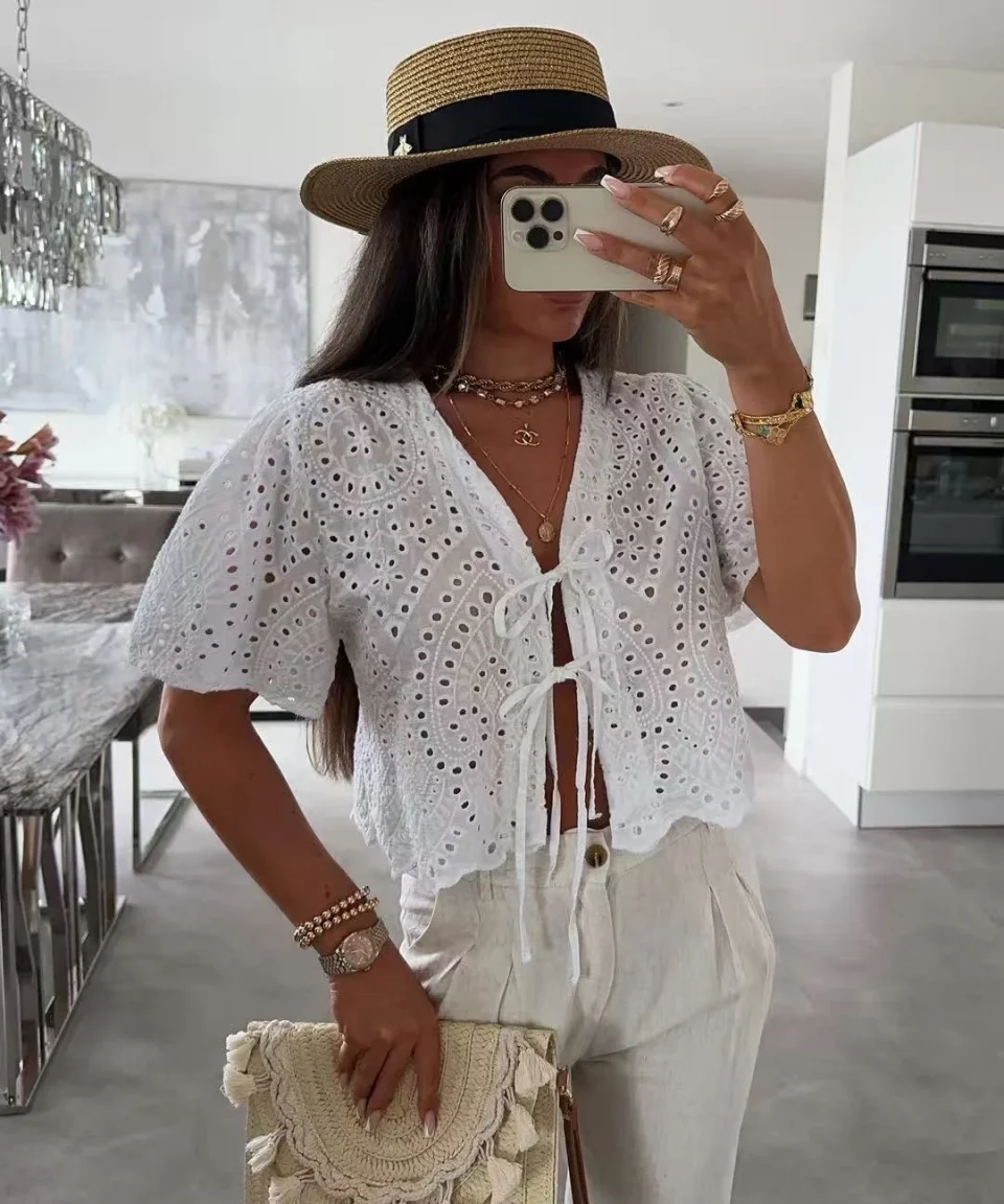 Biely romantický boho top Alba